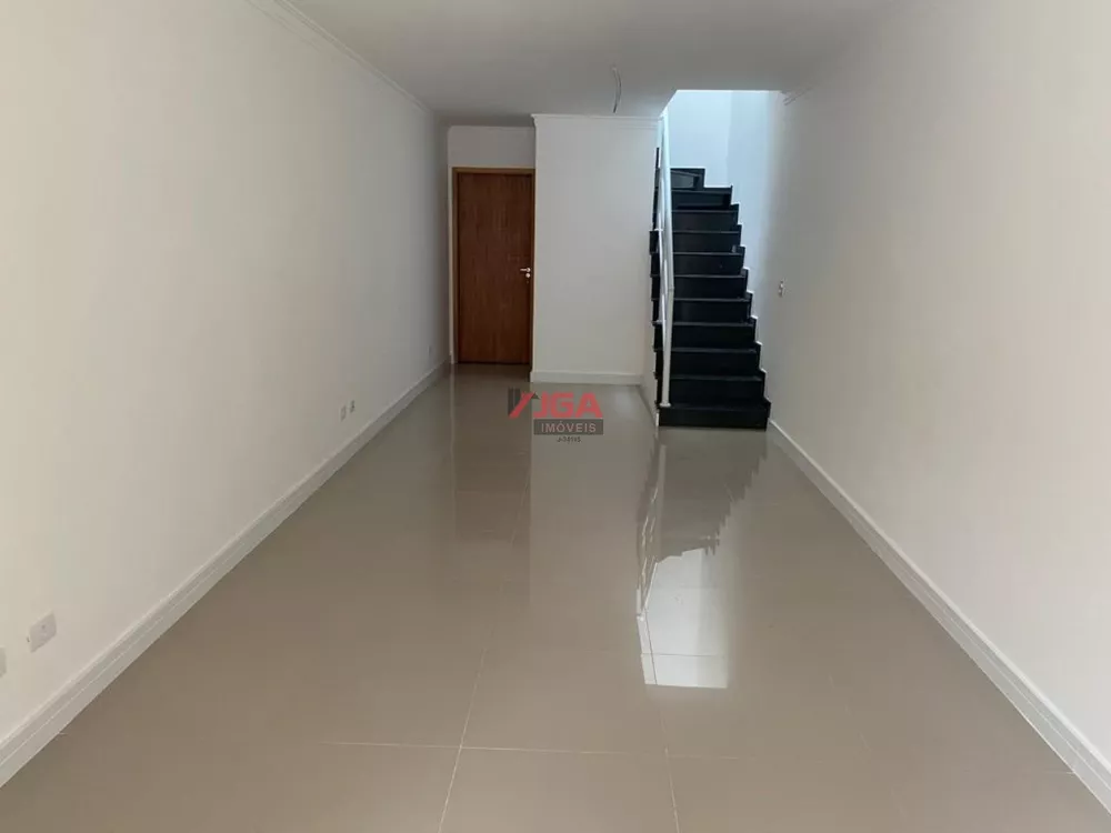 Sobrado à venda com 3 quartos, 90m² - Foto 4