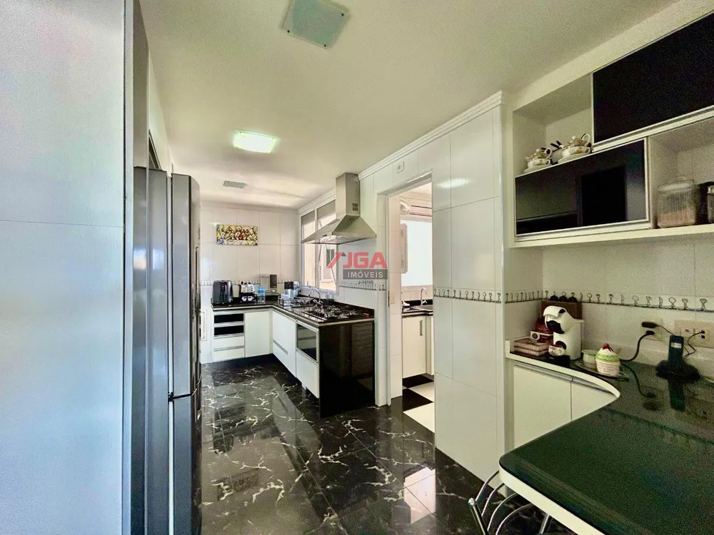 Apartamento, 3 quartos, 136 m² - Foto 3