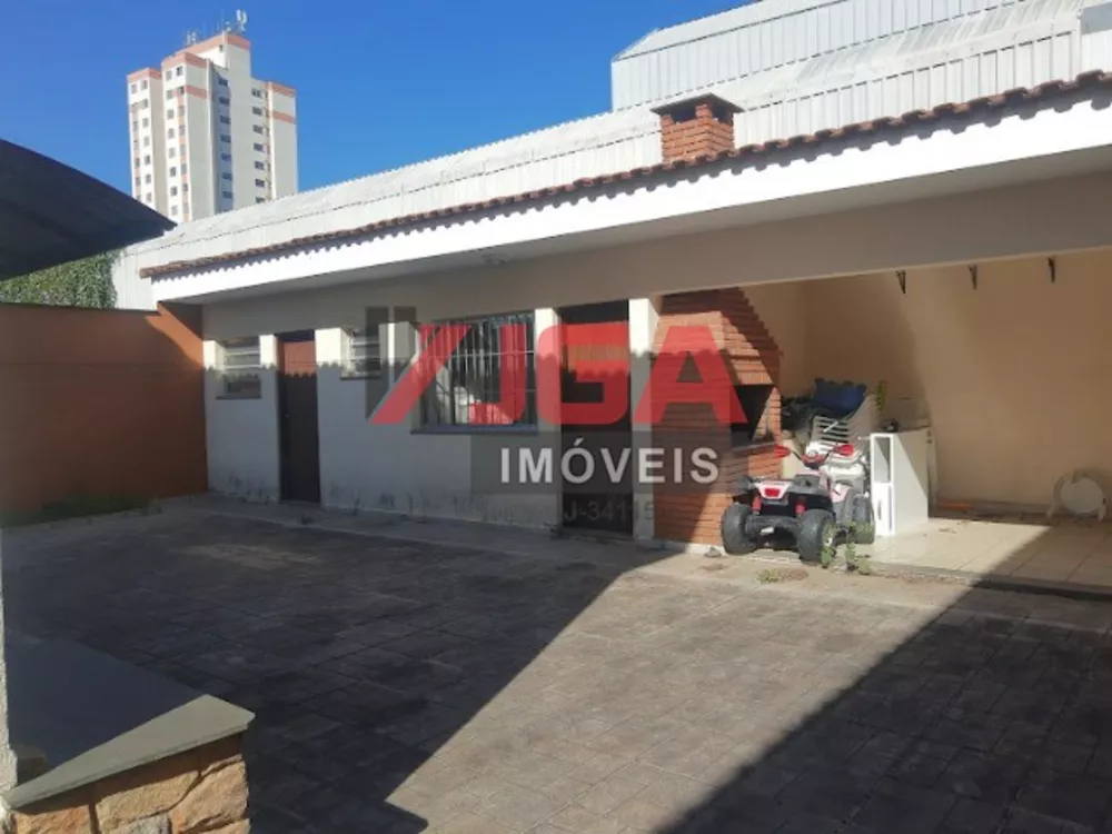 Casa de Condomínio para alugar com 4 quartos, 260m² - Foto 4