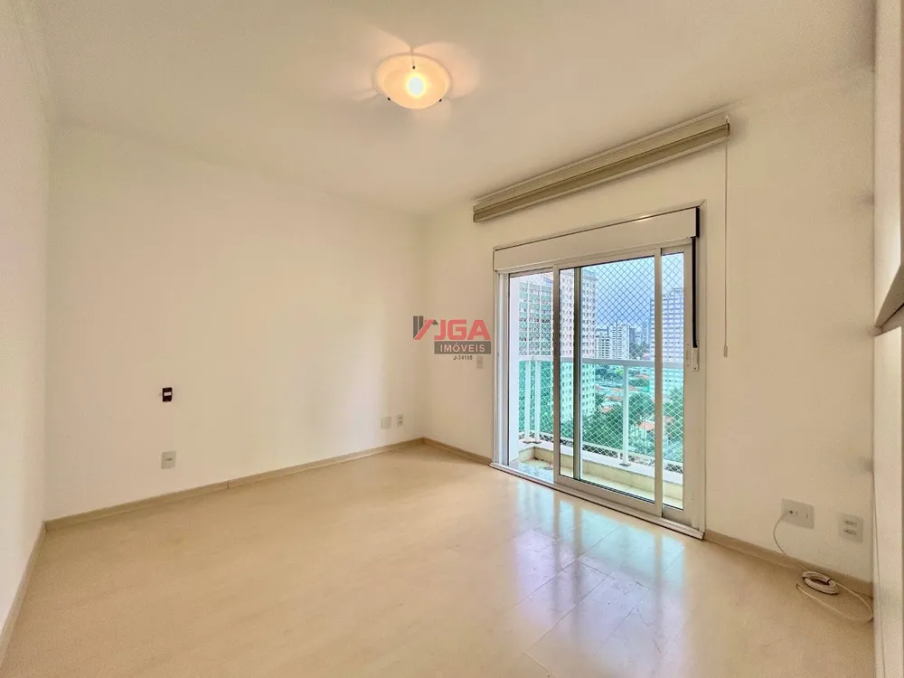 Apartamento, 3 quartos, 155 m² - Foto 1
