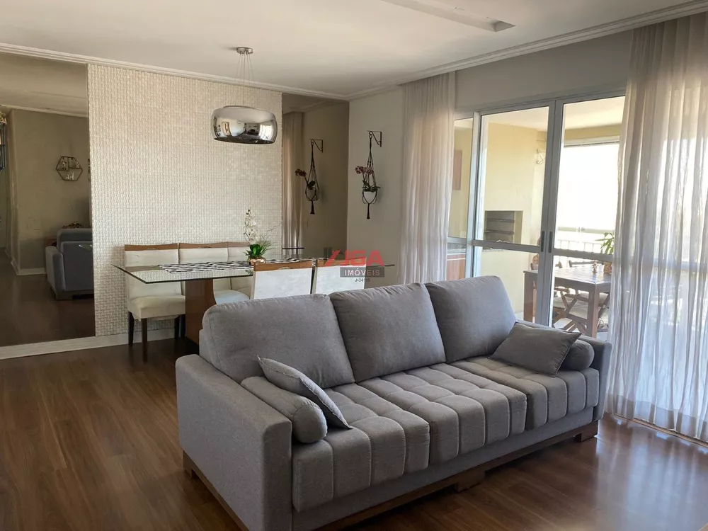 Apartamento à venda com 3 quartos, 107m² - Foto 4