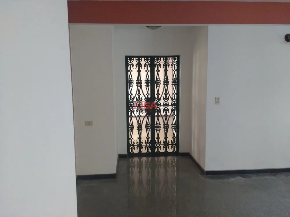 Sobrado, 8 quartos, 550 m² - Foto 6