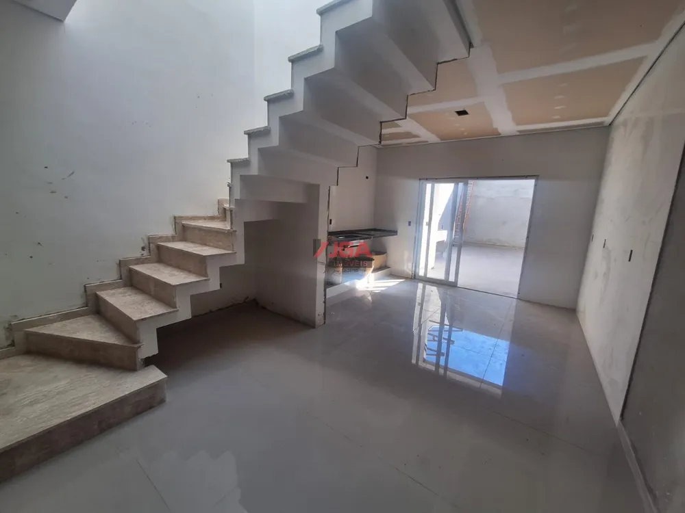 Casa, 3 quartos, 140 m² - Foto 1