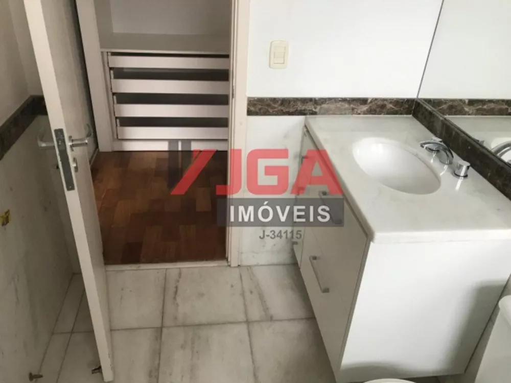 Apartamento para alugar com 4 quartos, 370m² - Foto 3