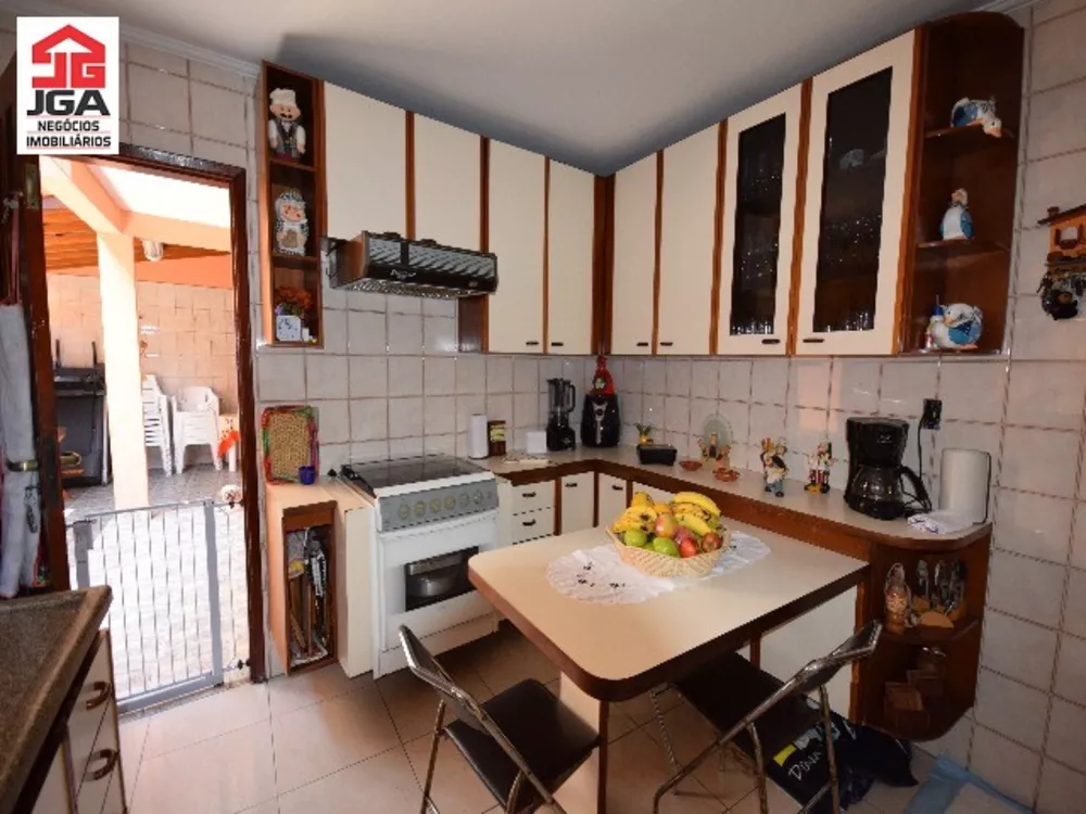 Casa de Condomínio à venda com 4 quartos, 145m² - Foto 4