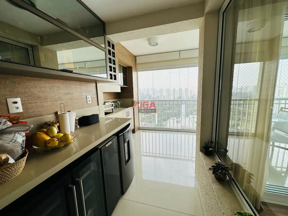 Apartamento, 3 quartos, 132 m² - Foto 2