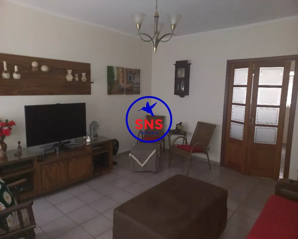 Casa à venda com 3 quartos, 232m² - Foto 3