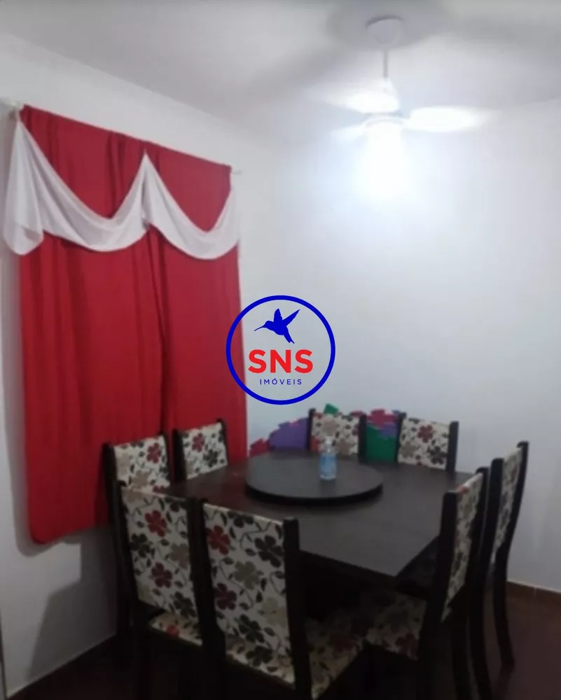 Casa à venda com 3 quartos, 200m² - Foto 1