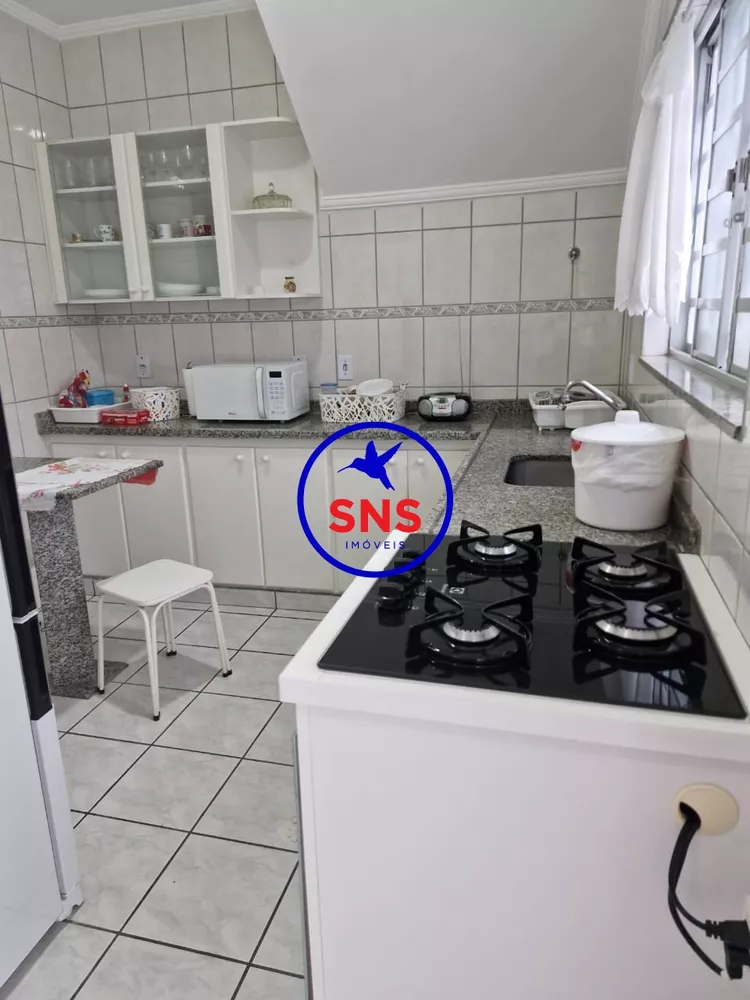Casa, 3 quartos, 225 m² - Foto 3
