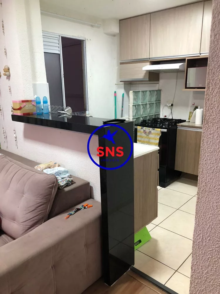 Apartamento à venda com 2 quartos, 42m² - Foto 2