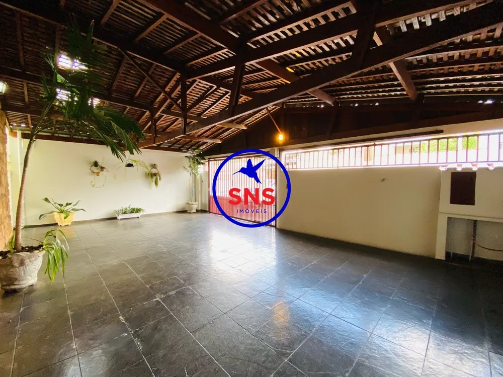 Casa, 3 quartos, 143 m² - Foto 1