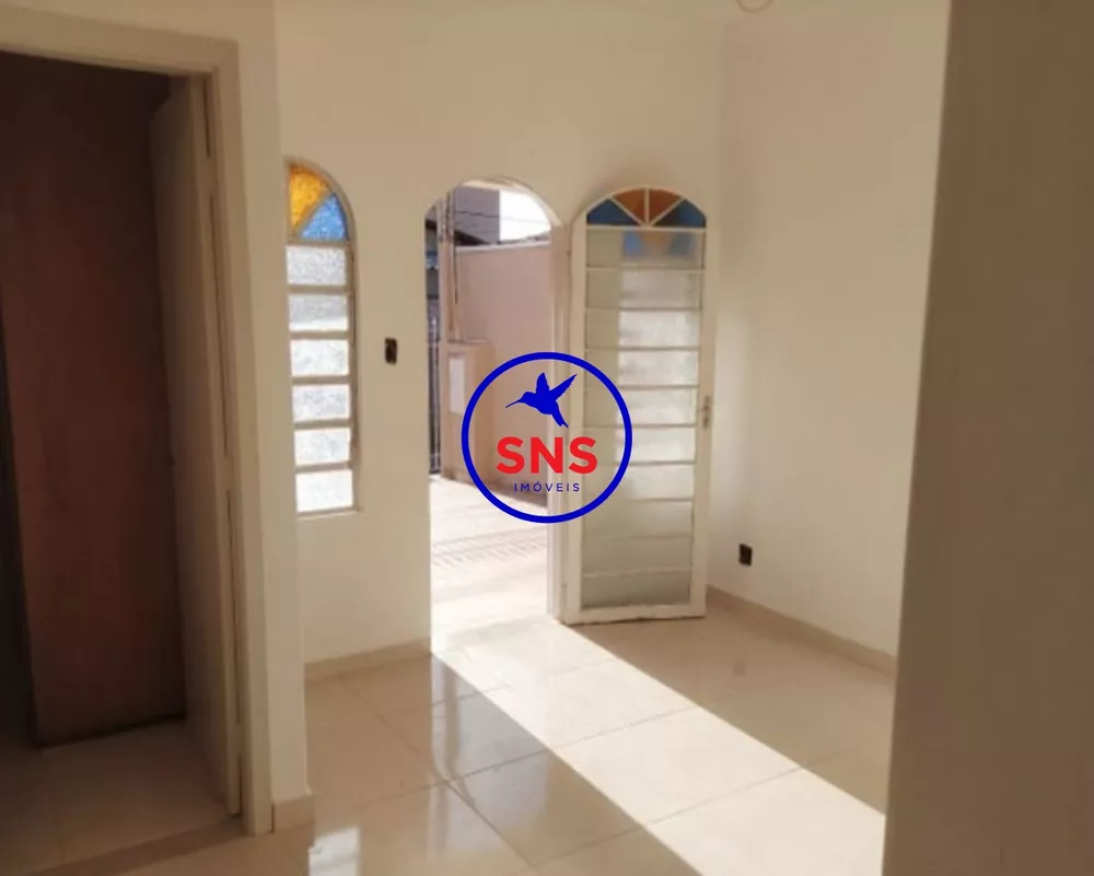 Casa à venda com 2 quartos, 160m² - Foto 3