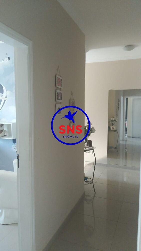 Casa, 3 quartos, 250 m² - Foto 1