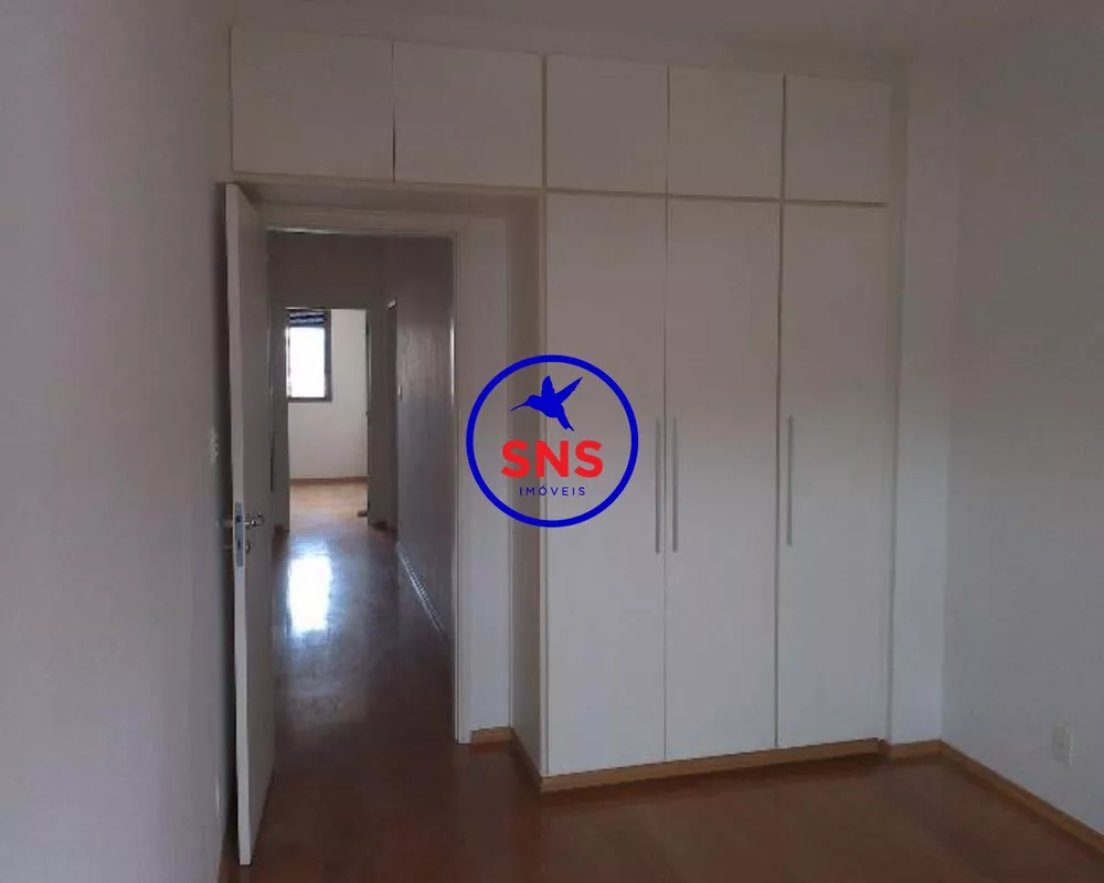 Apartamento à venda com 3 quartos, 140m² - Foto 4