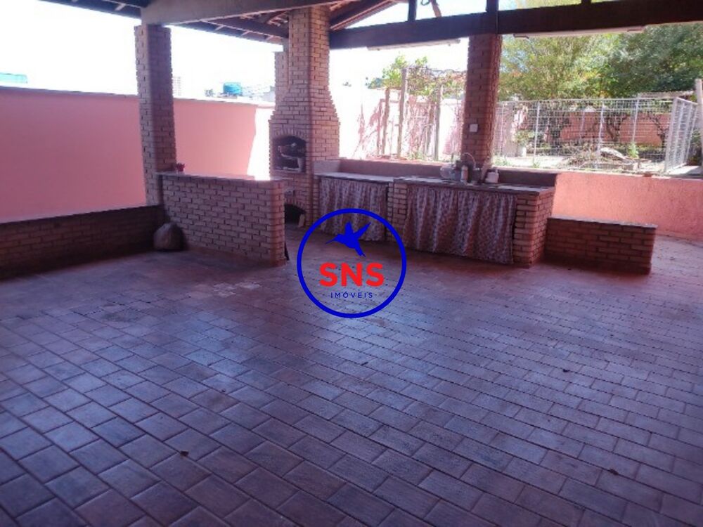 Casa, 3 quartos, 250 m² - Foto 1