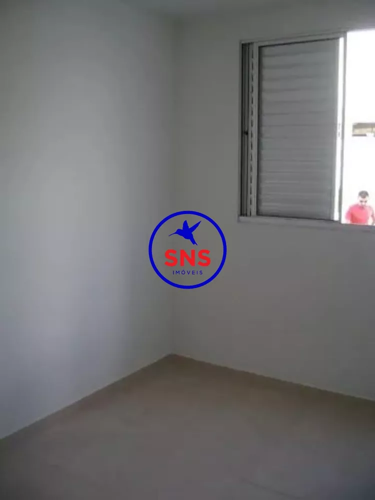 Apartamento à venda com 3 quartos, 60m² - Foto 2