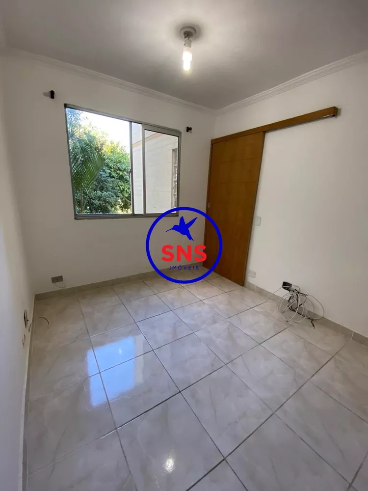 Apartamento à venda com 2 quartos, 76m² - Foto 2