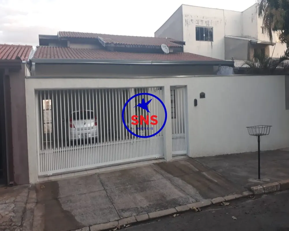 Casa, 3 quartos, 220 m² - Foto 1