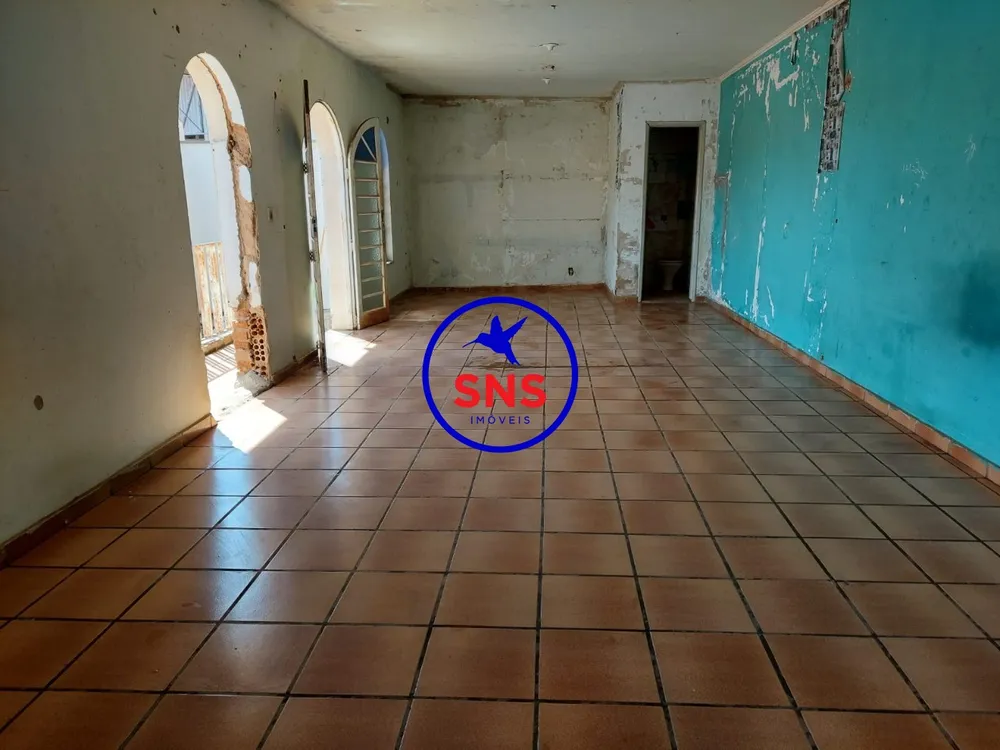 Casa, 4 quartos, 294 m² - Foto 2