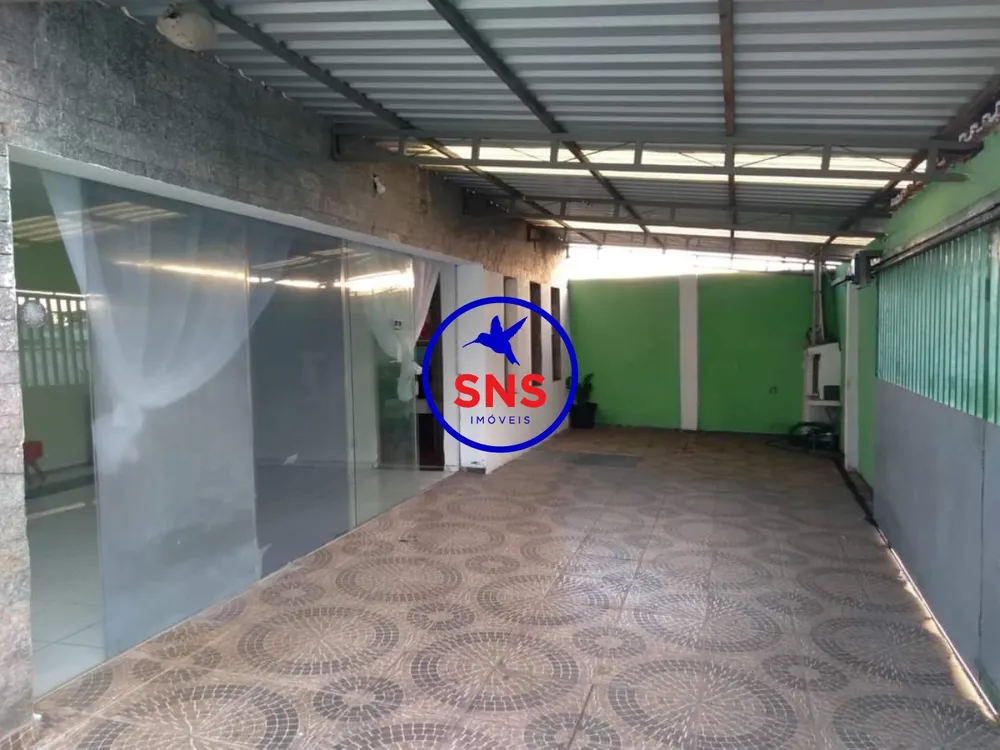 Casa, 3 quartos, 226 m² - Foto 1