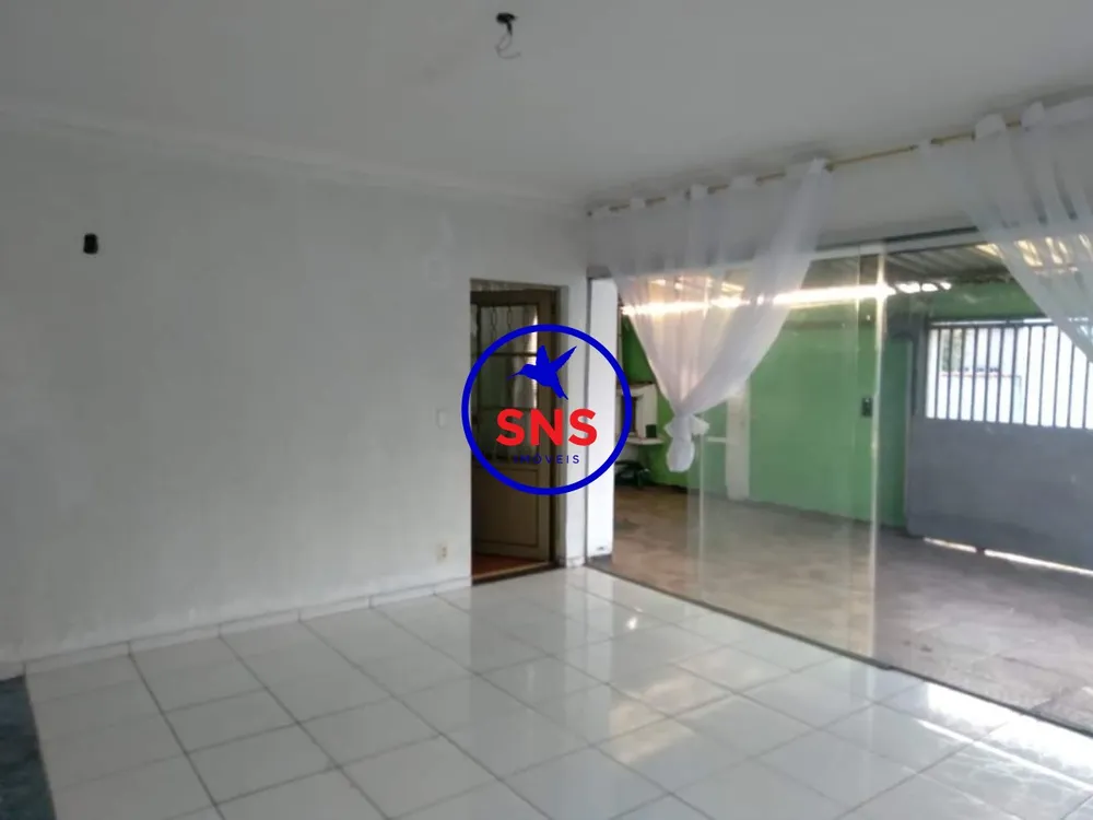 Casa, 3 quartos, 226 m² - Foto 3