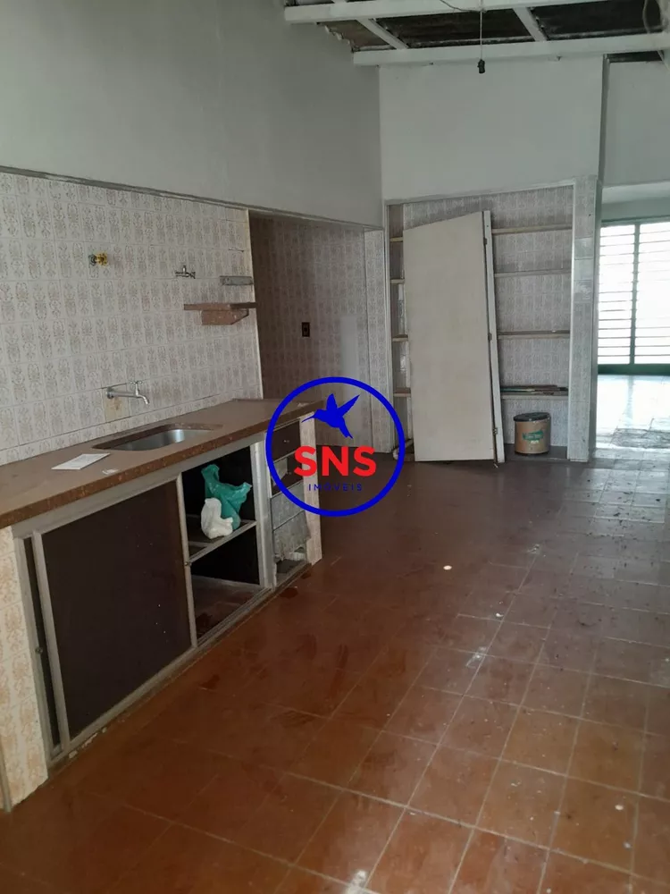 Casa à venda com 2 quartos, 90m² - Foto 4