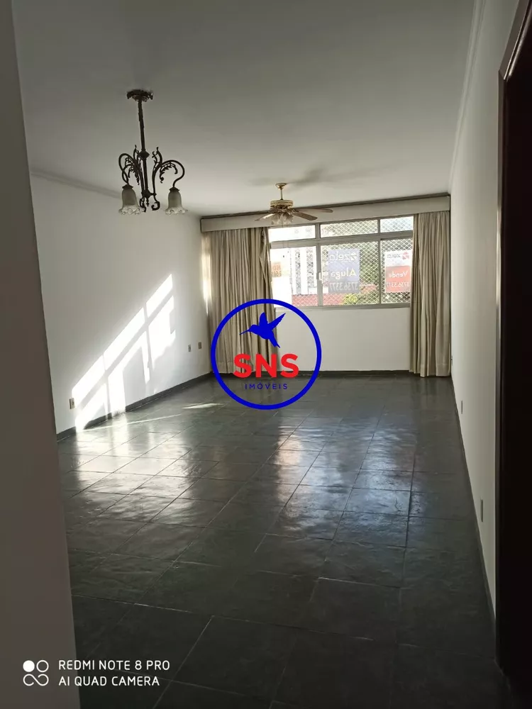 Apartamento à venda com 3 quartos, 160m² - Foto 1