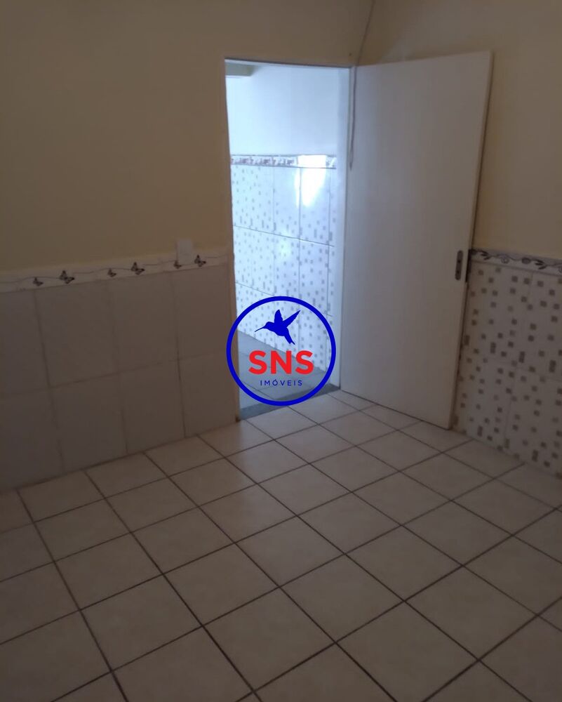 Casa à venda com 3 quartos, 210m² - Foto 4
