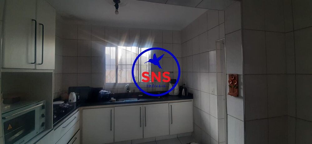 Casa à venda com 3 quartos, 175m² - Foto 9