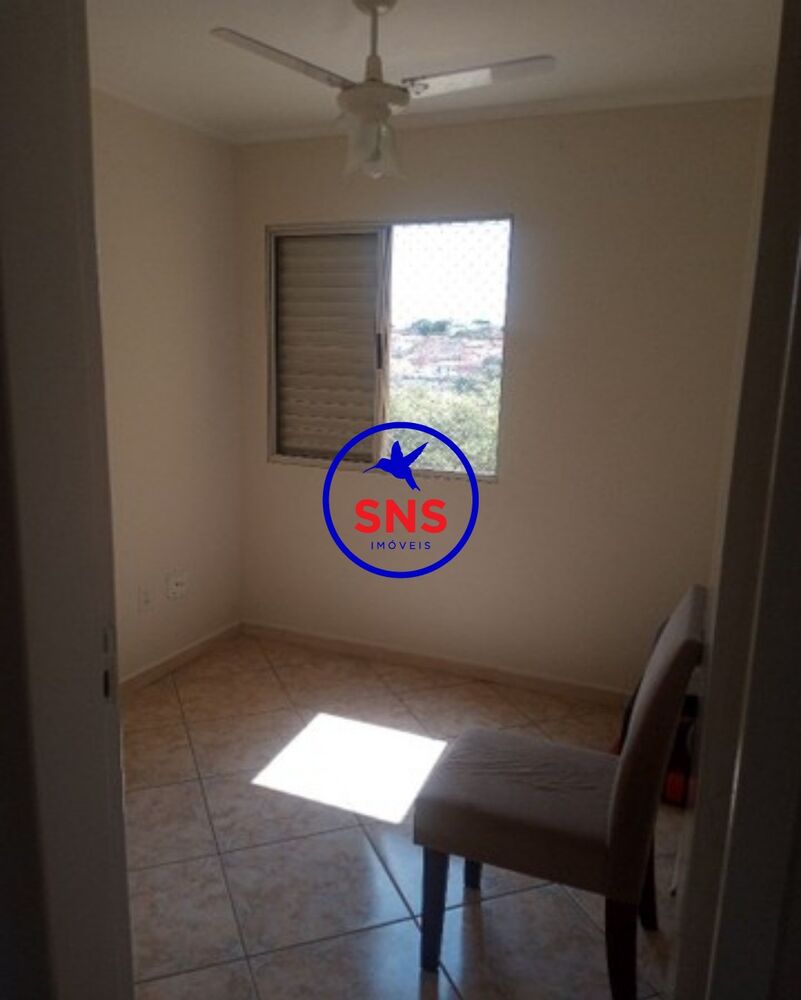 Apartamento à venda com 3 quartos, 74m² - Foto 1