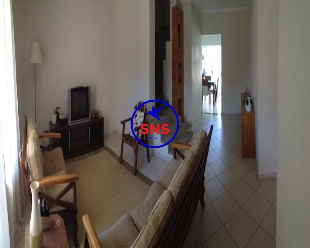 Casa à venda com 4 quartos, 340m² - Foto 2