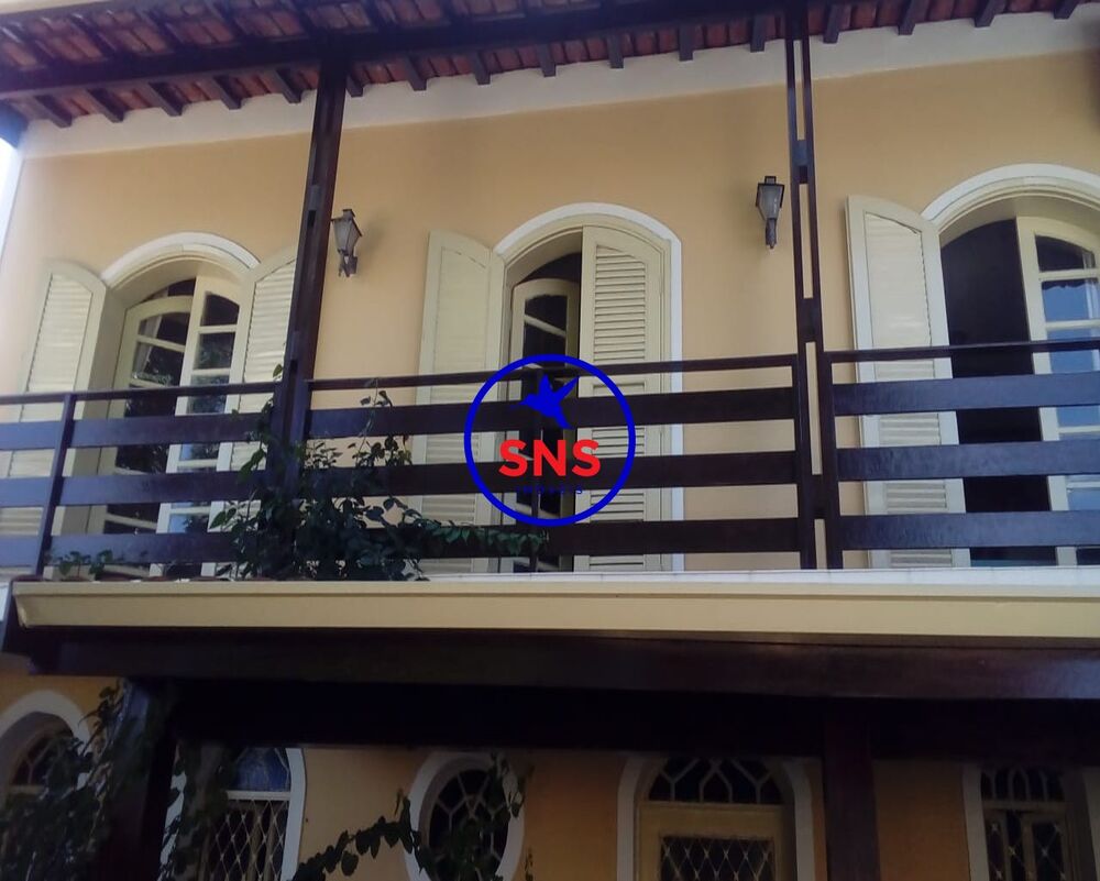 Casa, 4 quartos, 350 m² - Foto 1