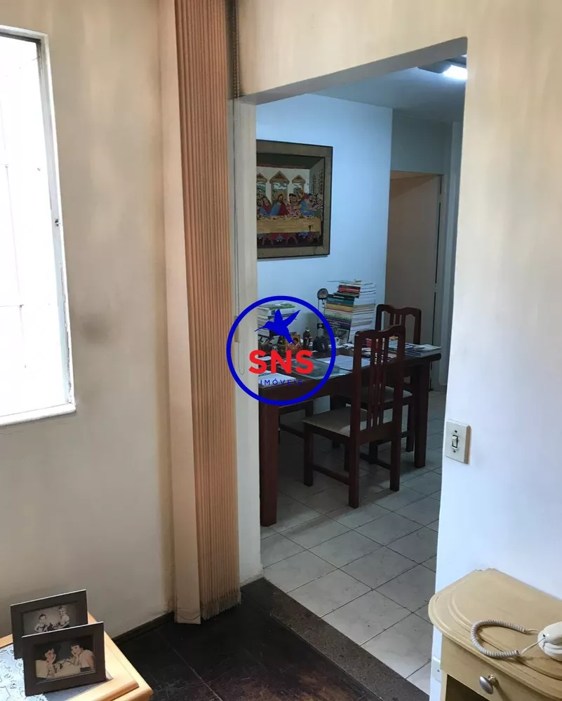 Apartamento à venda com 2 quartos, 70m² - Foto 3