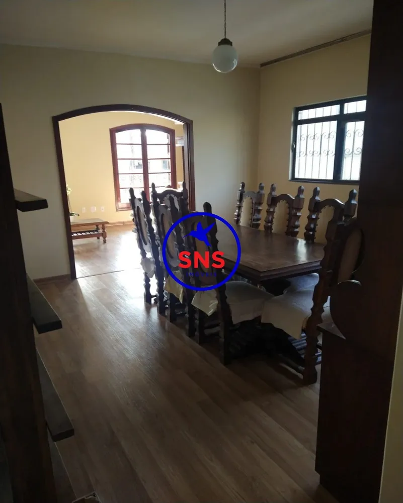 Casa, 4 quartos, 296 m² - Foto 2