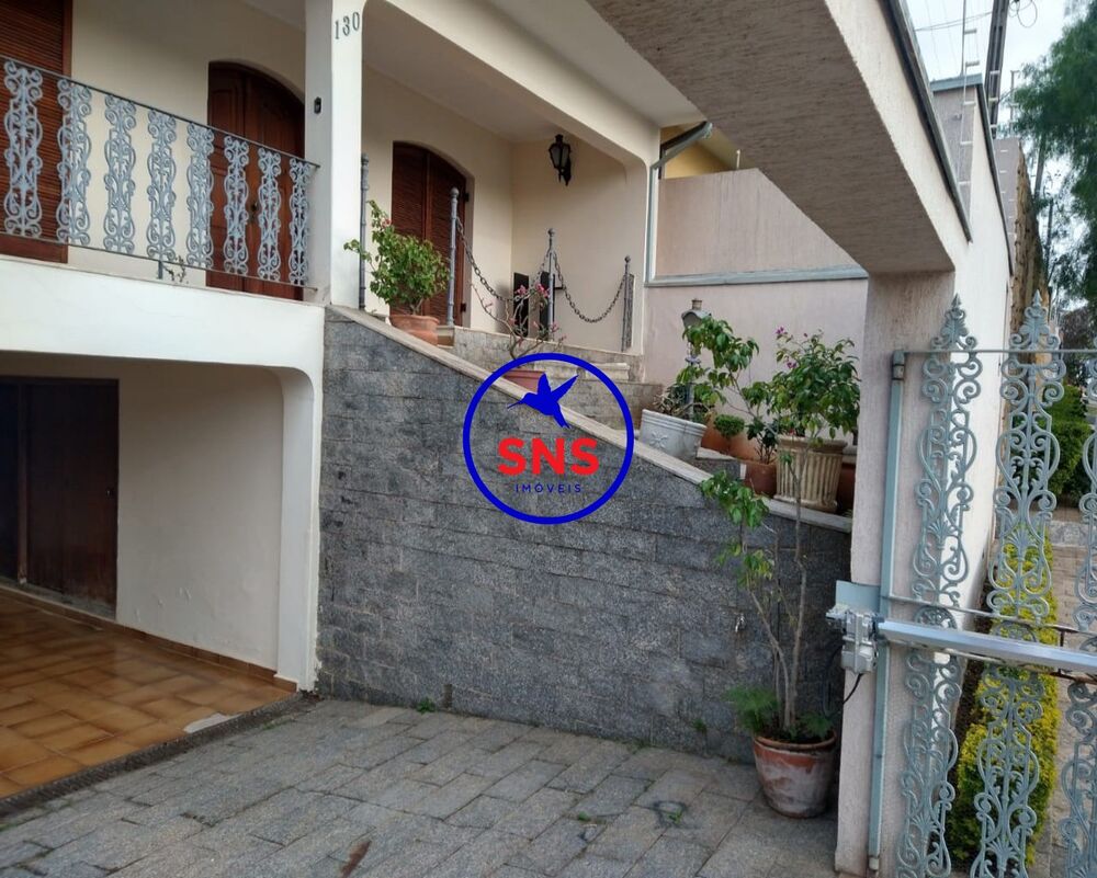 Casa, 4 quartos, 296 m² - Foto 2