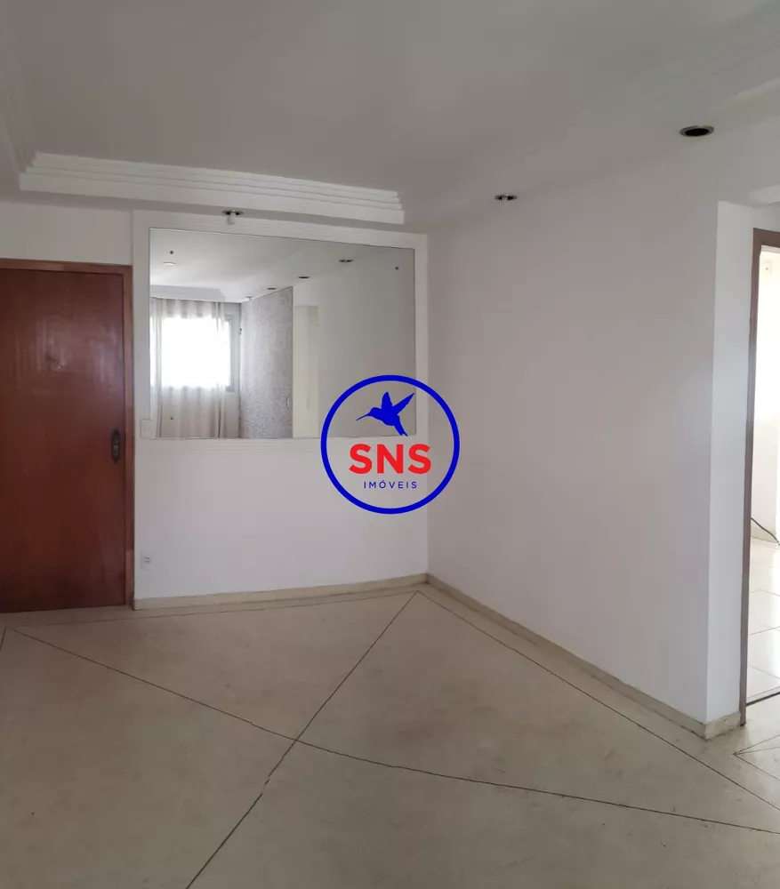 Apartamento à venda com 2 quartos, 70m² - Foto 3