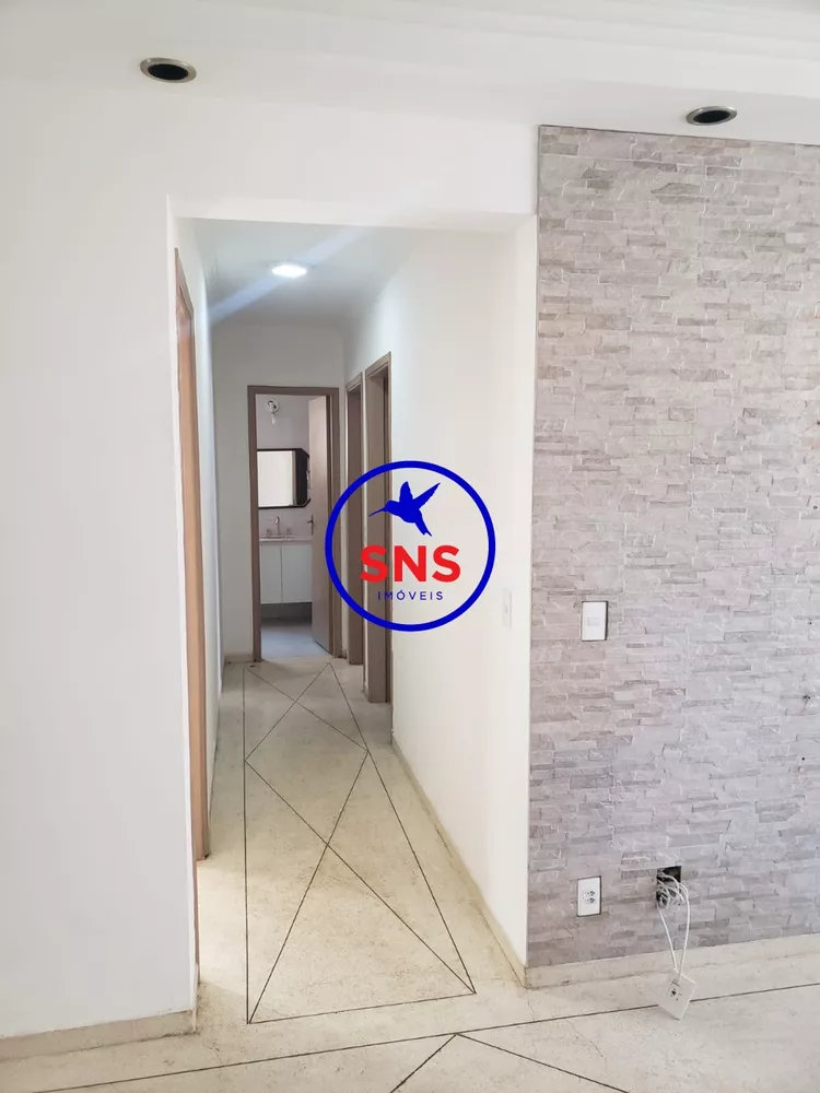 Apartamento à venda com 2 quartos, 70m² - Foto 4