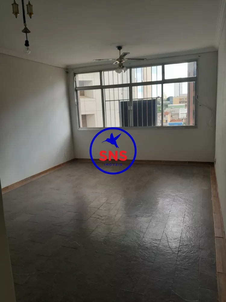 Apartamento à venda com 3 quartos, 107m² - Foto 2