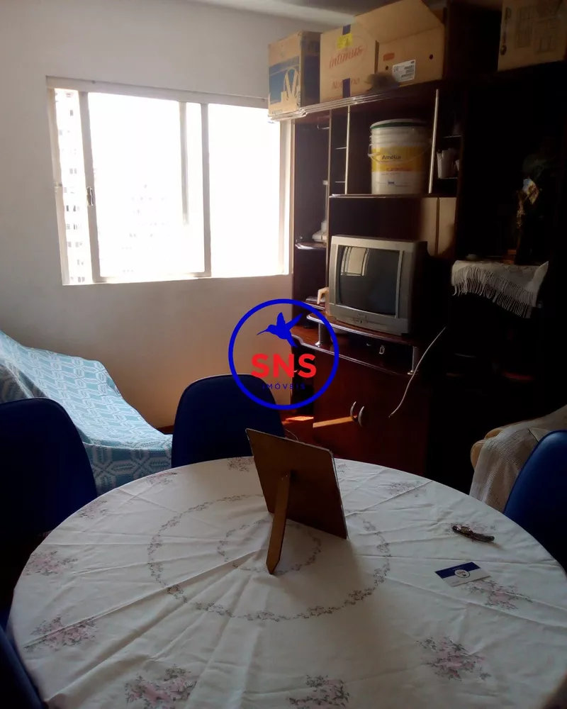 Apartamento à venda com 1 quarto, 50m² - Foto 2