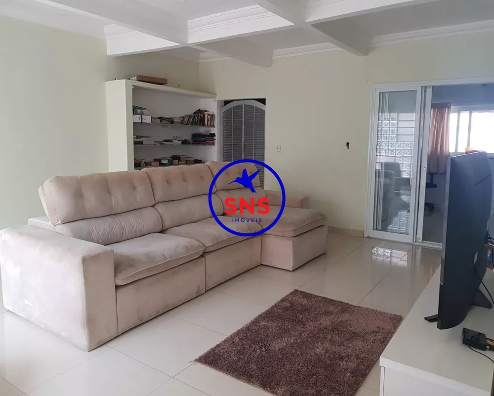 Casa à venda com 3 quartos, 170m² - Foto 3