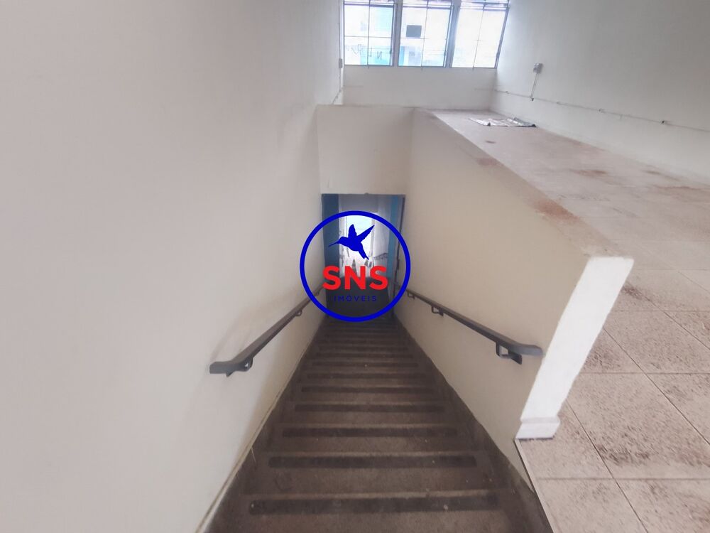 Sala-Conjunto, 210 m² - Foto 1