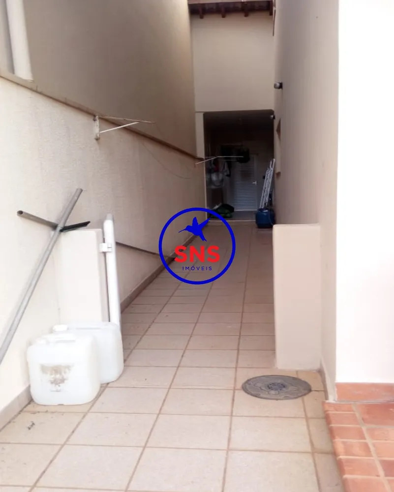 Casa, 4 quartos, 250 m² - Foto 12