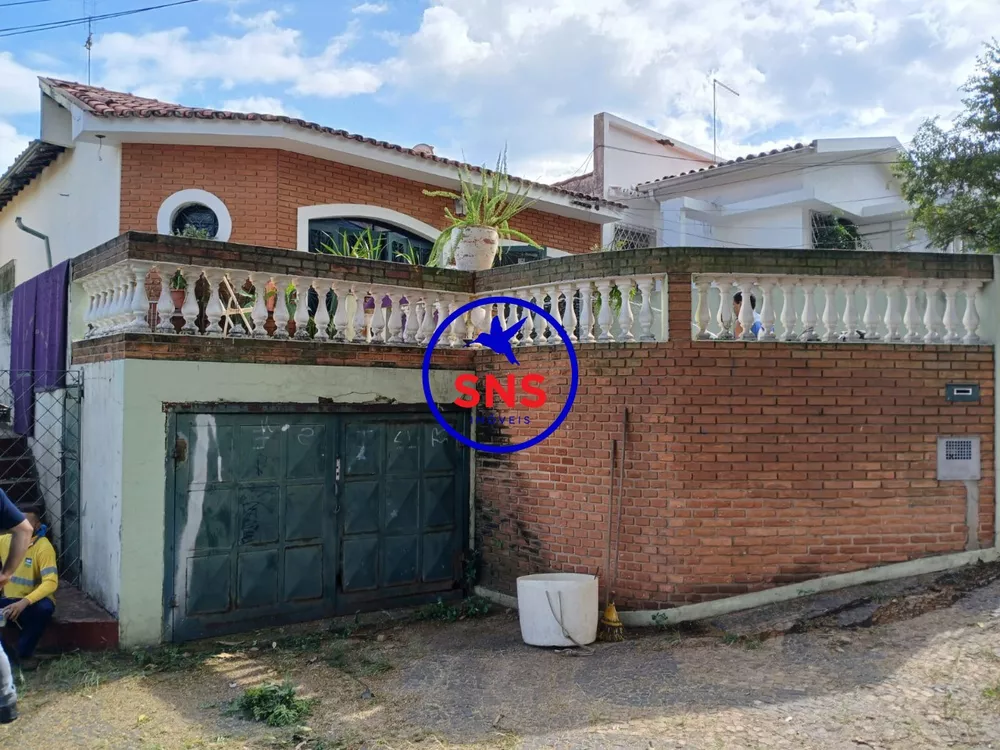 Casa à venda com 3 quartos, 287m² - Foto 1