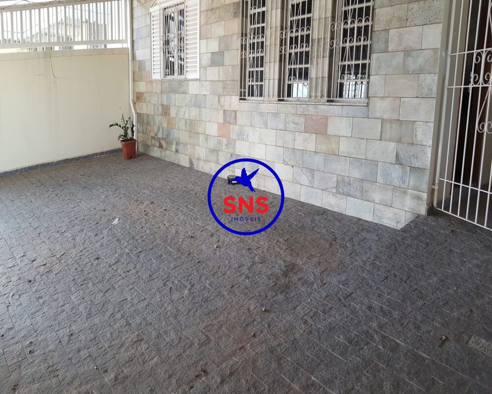 Casa, 3 quartos, 195 m² - Foto 1