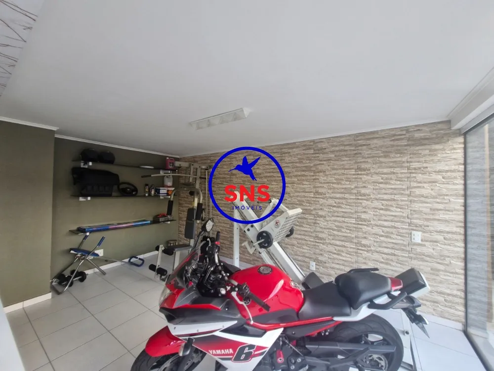 Casa, 3 quartos, 256 m² - Foto 1