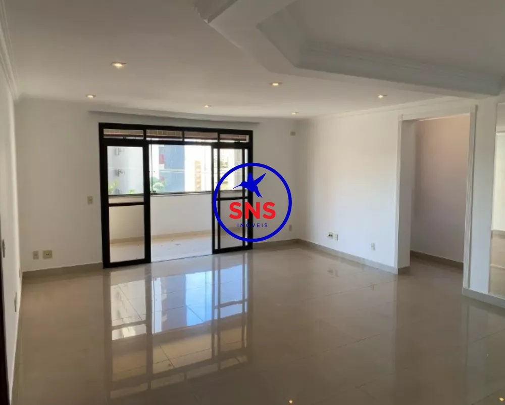 Apartamento à venda com 3 quartos, 228m² - Foto 1