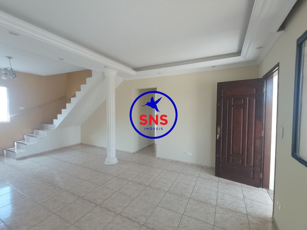 Casa à venda com 3 quartos, 250m² - Foto 1