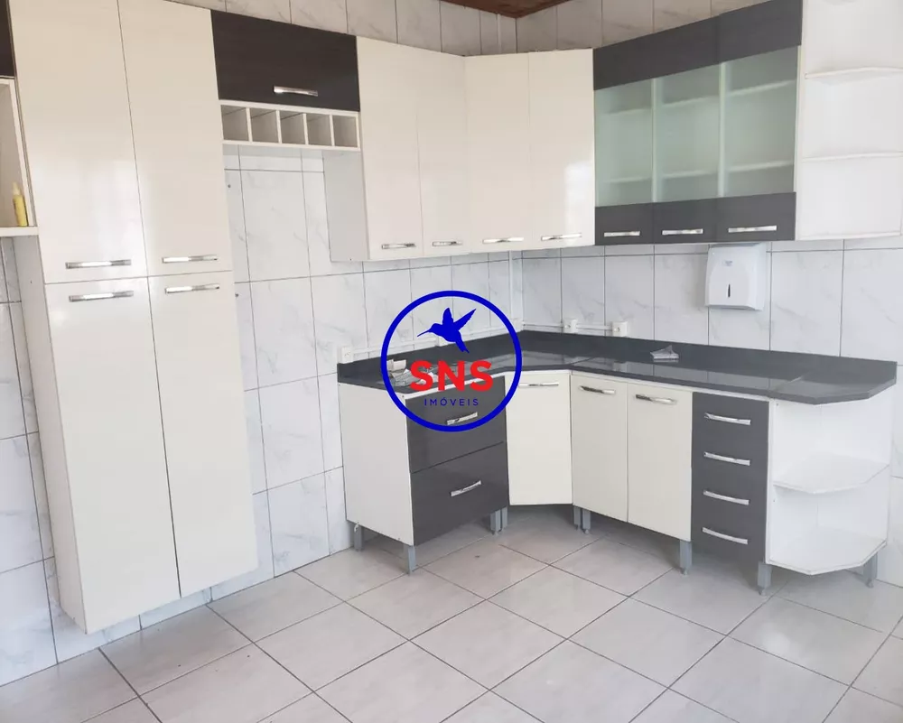 Casa à venda com 2 quartos, 65m² - Foto 4