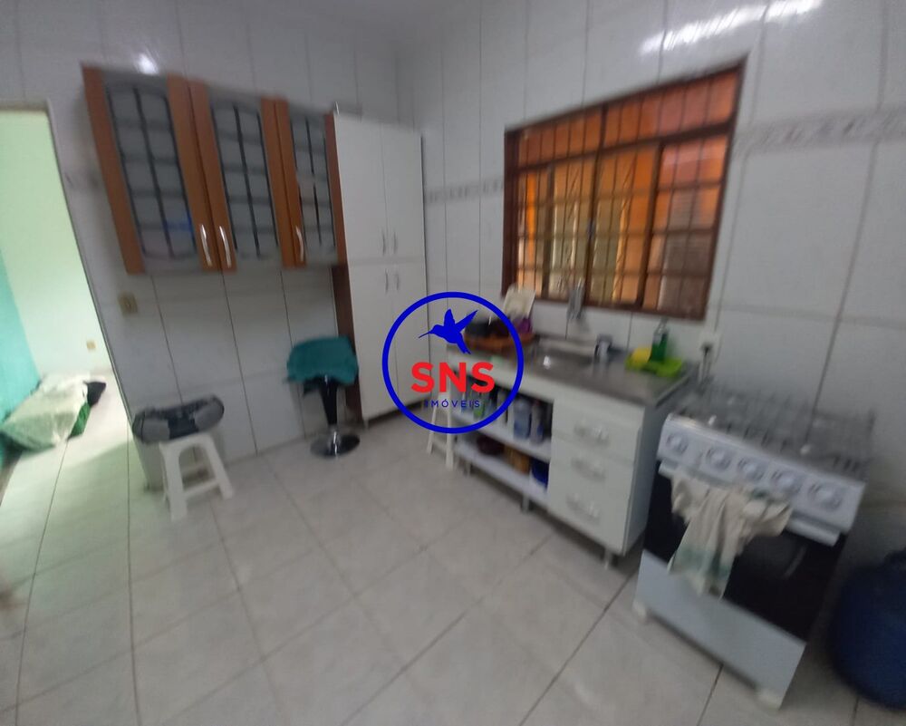 Casa à venda com 2 quartos, 80m² - Foto 7