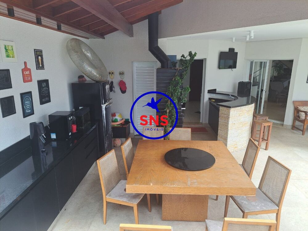 Casa de Condomínio para alugar com 3 quartos, 360m² - Foto 6